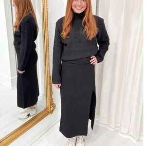 Boutique Two-Piece Sweater and Maxi Skirt Set with Slit HYFVE Large BRAND NEW!